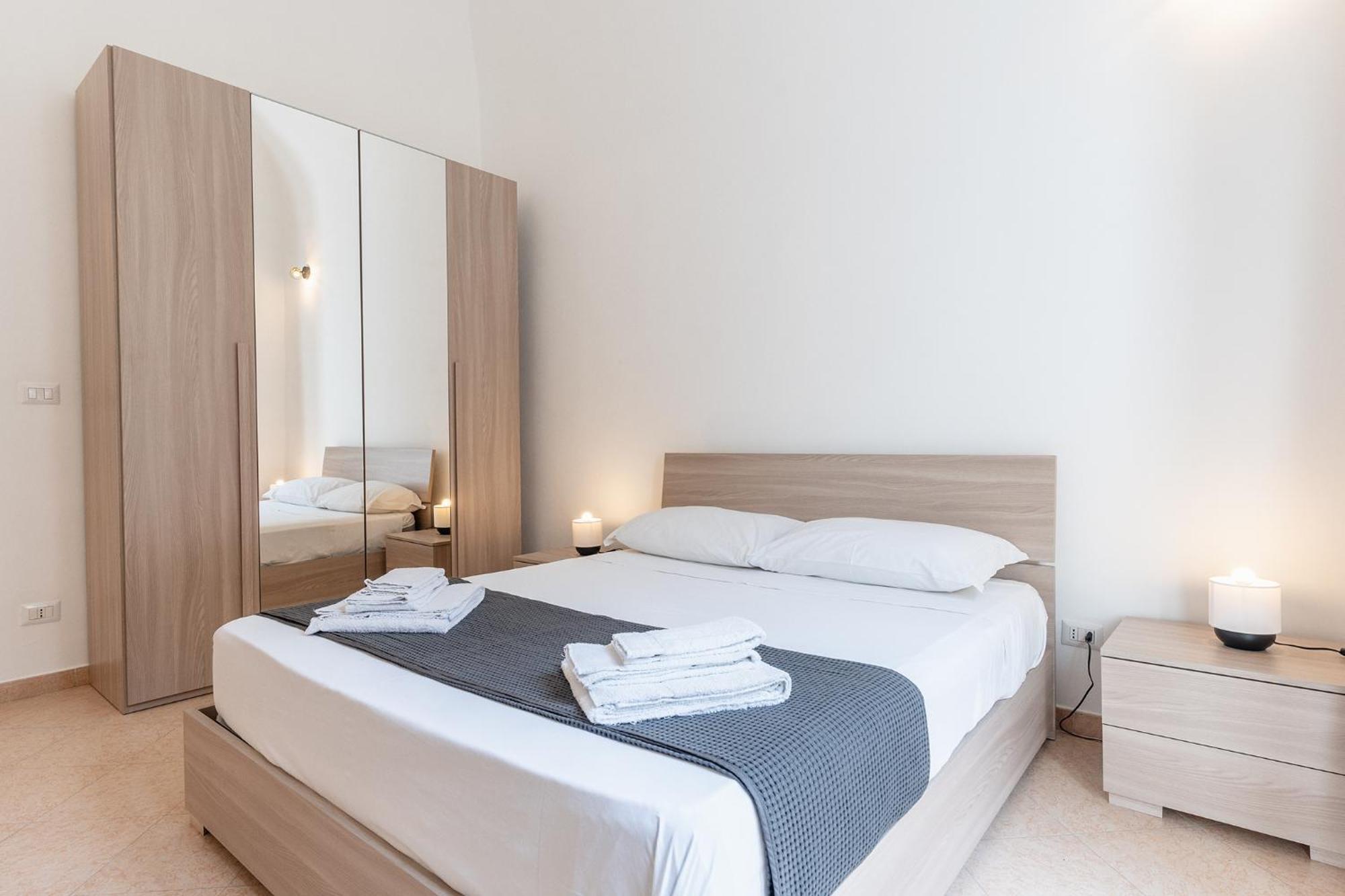 Dante 307 Suite Apartment Бари Экстерьер фото